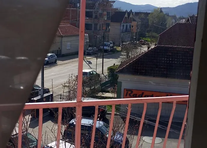 Prenociste Zora Kucevo